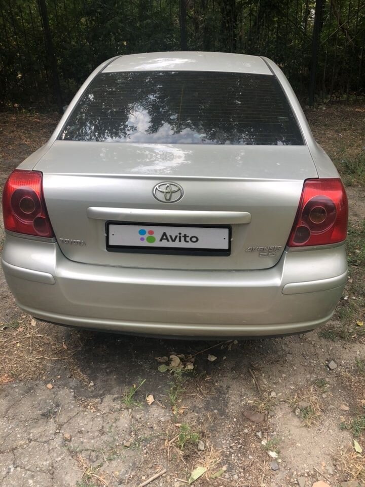 Toyota Avensis: фото владельца