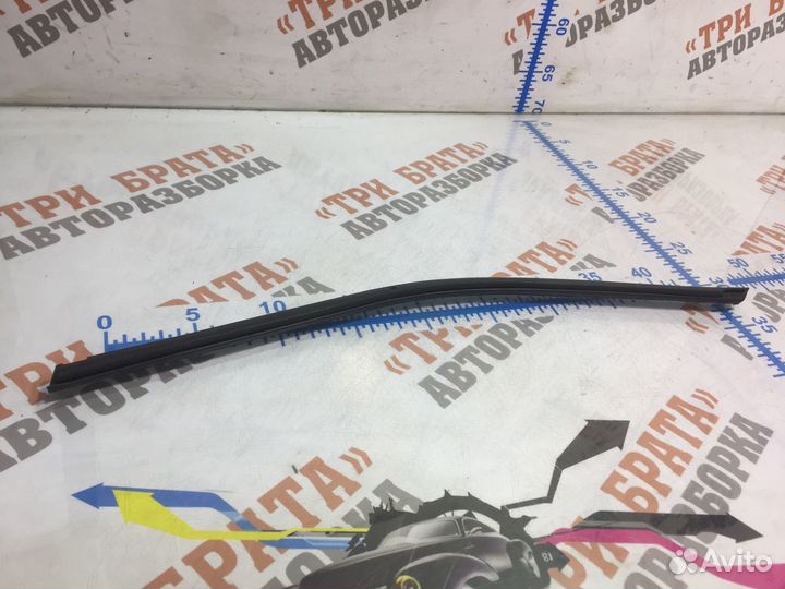 Ситроен Накладка крыла переднего правого