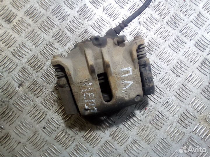 Суппорт передний левый Megane 2 Scenic 2