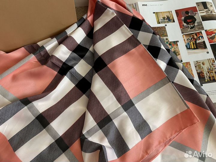 Платок Burberry