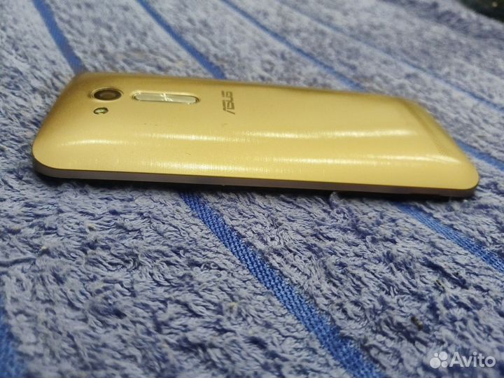 ASUS ZenFone Go ZB452KG, 8 ГБ