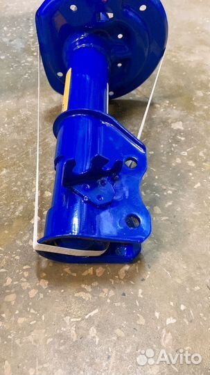 Стойки передние веста кросс NG