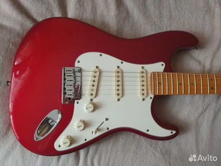 Fender stratocaster american deluxe red
