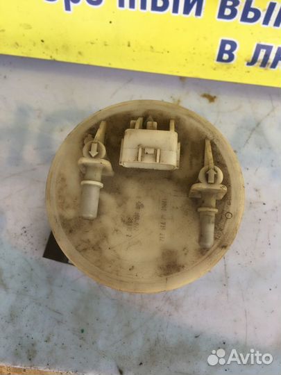 Насос топливный Nissan Primera P12