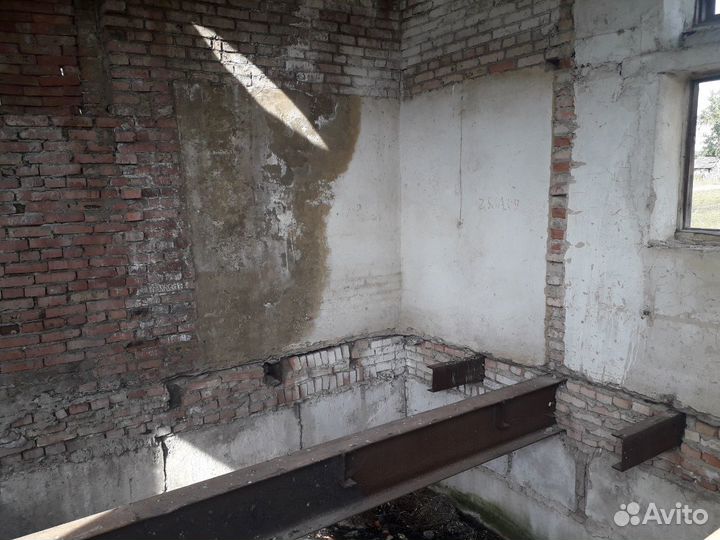 Кирпичи, бетонные блоки