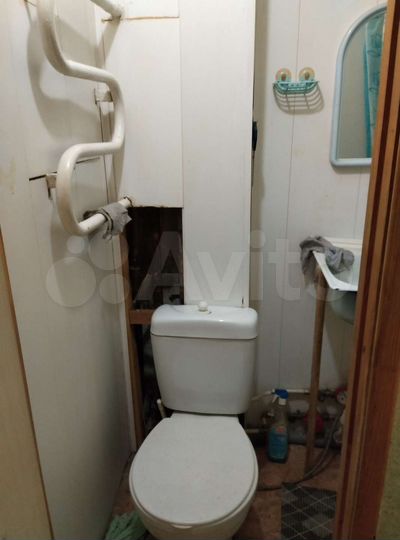 Доля в 1-к. квартире, 11,2 м², 1/5 эт.