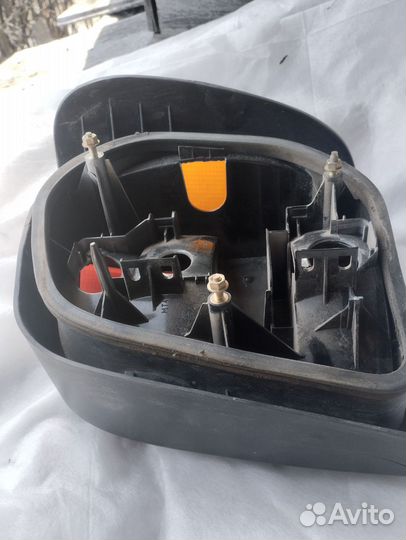 Фонарь задний левый volkswagen polo 3