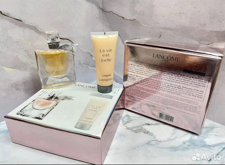 Подарочный набор Lancome La Vie Est belleланком