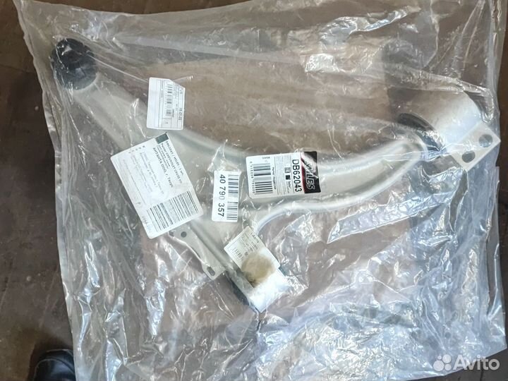 Передний рычаг Шевроле круз