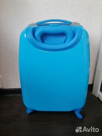 Детский чемодан