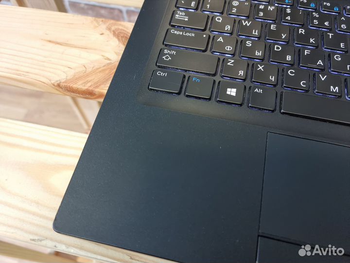 Тонкий Dell FullHD i5-8350/8GB/SSD 128