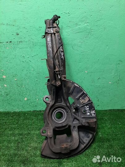 Кулак передний правый volkswagen Touareg (7L) 2006
