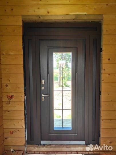 Дверь входная в квартиру