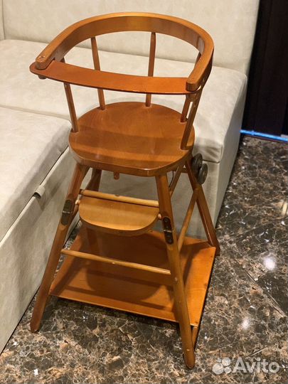 Стульчик для кормления