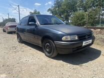 Opel Astra 1.8 MT, 1994, 495 000 км, с пробегом, цена 250 000 руб.