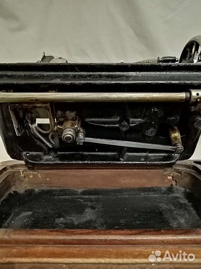 Швейная машина Singer