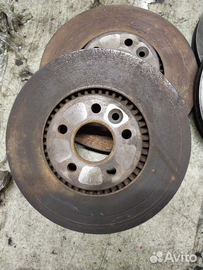 Вольво S80 XC70 диск тормозной передний 31400764