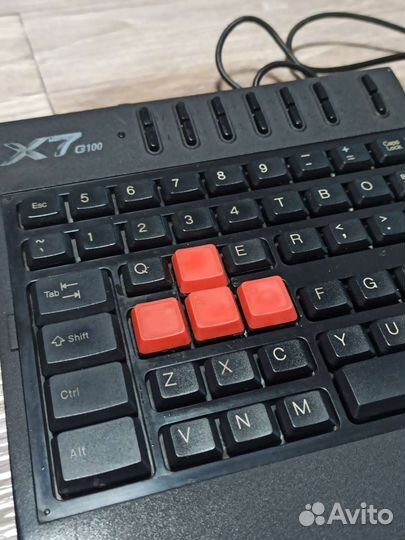 Игровая клавиатура (keypad) x7 g100