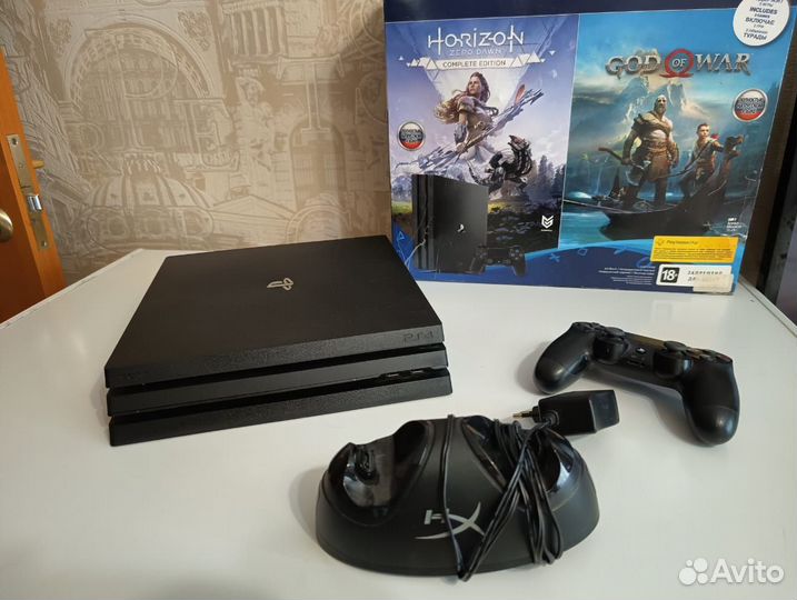 PS4 Pro 1000Gb +2 Джойстика