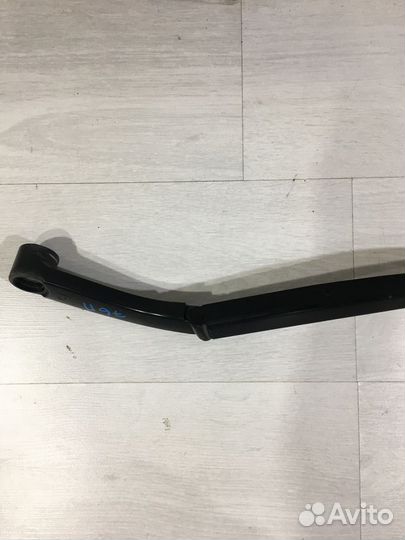 Поводок дворника правый KIA optima 3 TF 2.4 ат сед