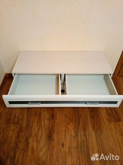 Тумба под телевизор