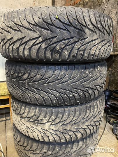 Yokohama Ice Guard Stud IG55 245/55 R19
