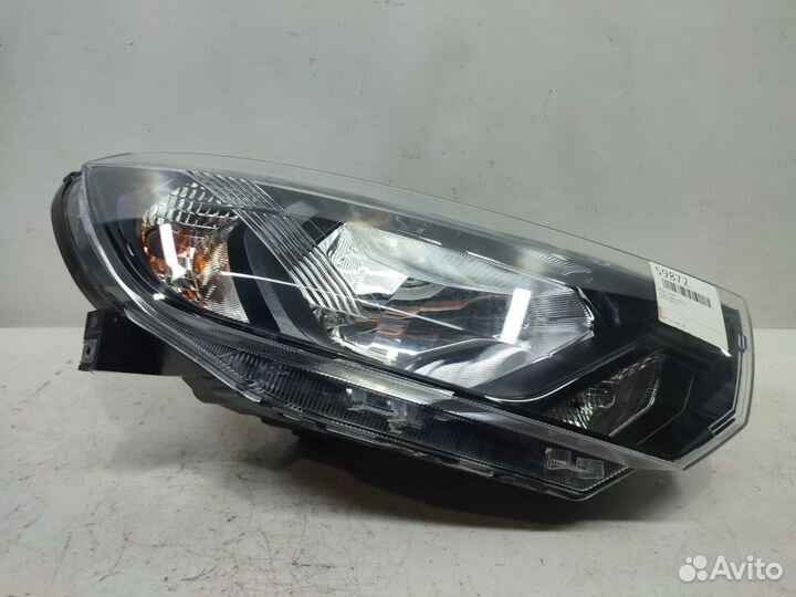 Фара правая LADA Granta 2018