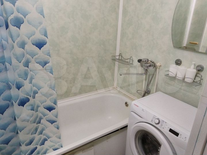 1-к. квартира, 42 м², 2/5 эт.