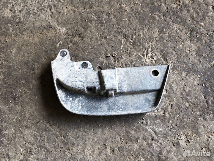 Renault sandero stepway 2 брызговик