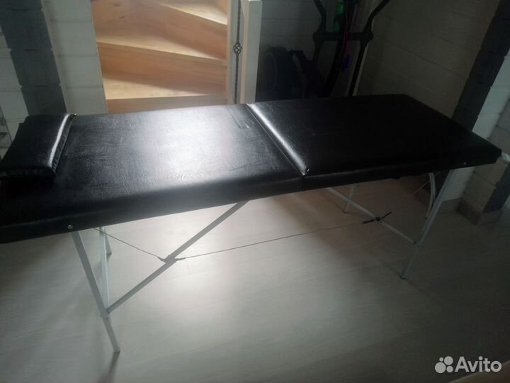 Массажная кушетка