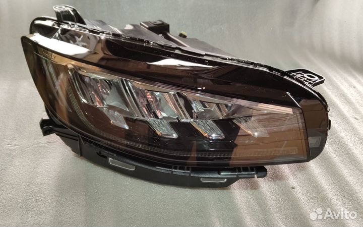 Фара Новая левая правая Geely Atlas PRO