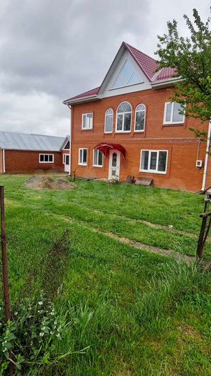 Дом 250 м² на участке 57 сот.