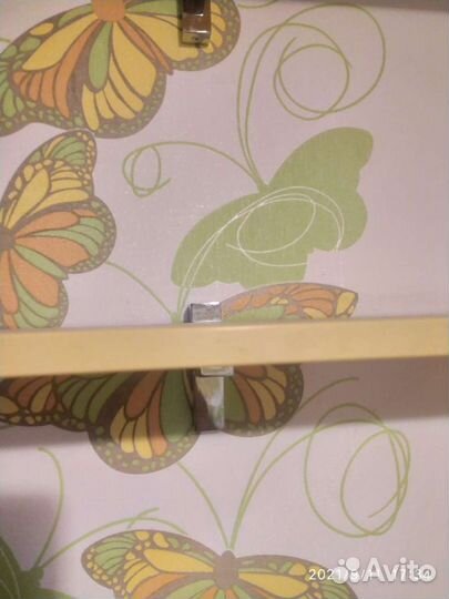 Полочки на стену бу для школьника