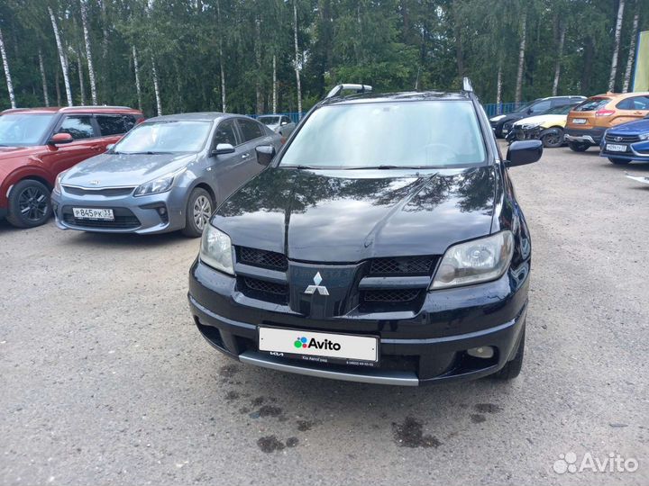 Mitsubishi Outlander 2.0 МТ, 2003, 140 000 км