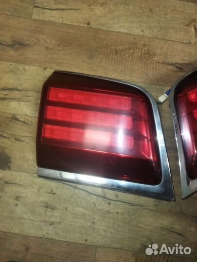 Фонарь левый/правый внутренний Lexus LX 570