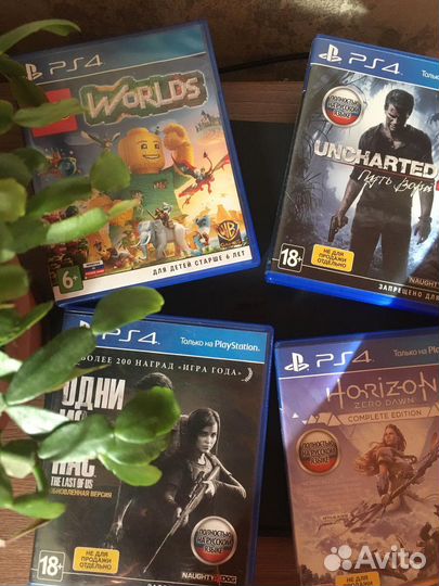 Продаю Sony PlayStation 4 slim 1 tb