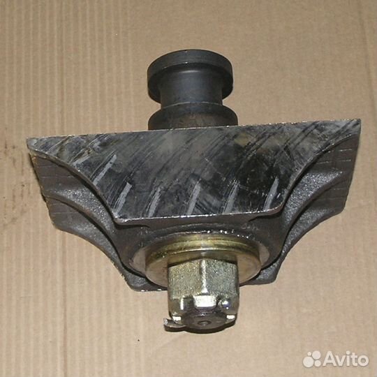 Гнездо шкворня седельного устройства со шкво (маз)