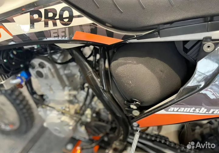 Мотоцикл Avantis Enduro 300 PRO Carb FCR Exclusive (NC300-S/182MM) ARS