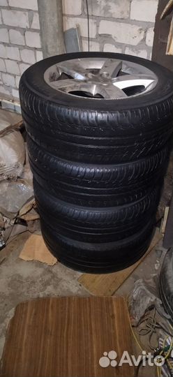 Bfgoodrich G-Grip 215/55 R16 95V