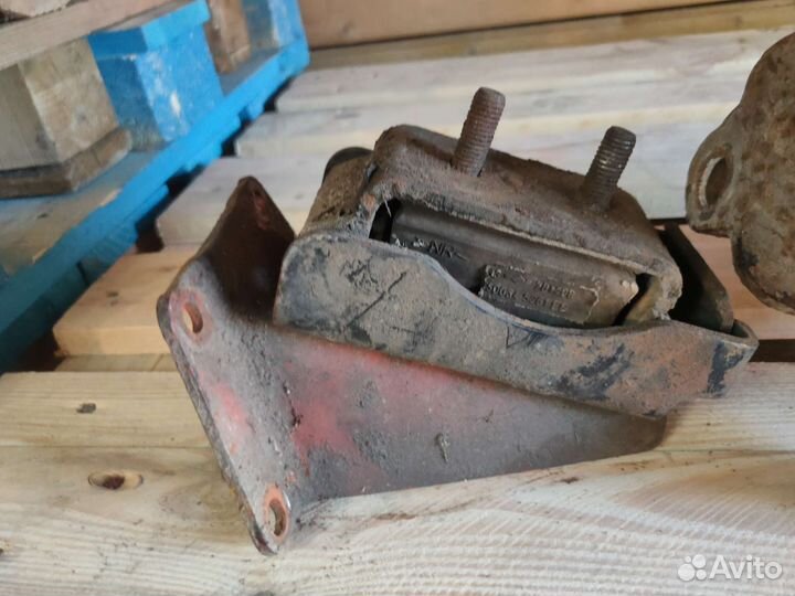 Ступица передняя подушки двигателя ивеко дейли