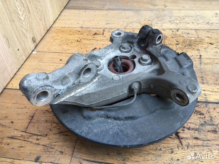 Кулак поворотный левый Ford Fusion USA Ford Mondeo