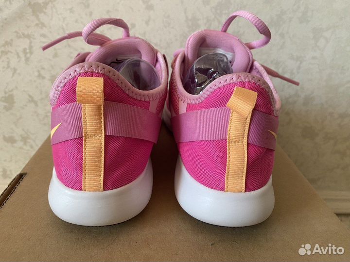 Nike кроссовки женские