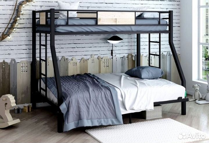 Двухъярусная кровать новая