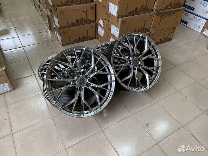 Комплект дисков Vorsteiner R19 5/112