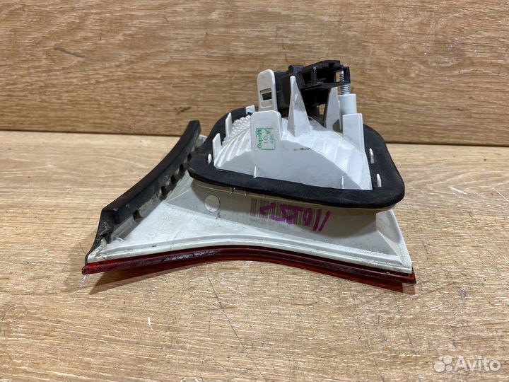 Фонарь задний правый Audi A4 B7 Арт. 110452