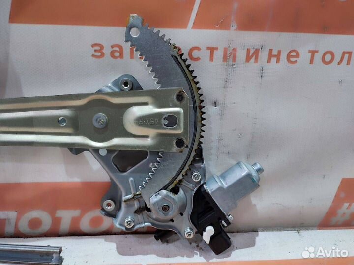 Стеклоподъемник передний правый Mitsubishi 2