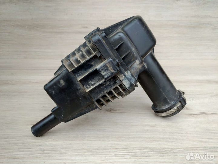 Корпус воздушного фильтра Peugeot 206