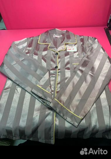 Пиж11. Серый пижамный костюм с желтой полосой L