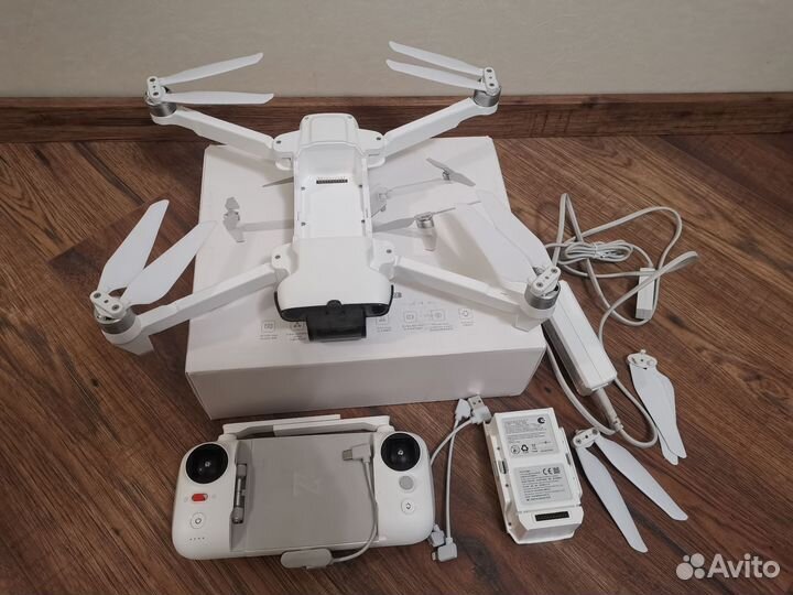 Квадрокоптер дрон fimi X8 SE 2022 v2