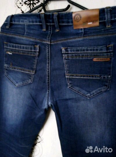 Джинсы